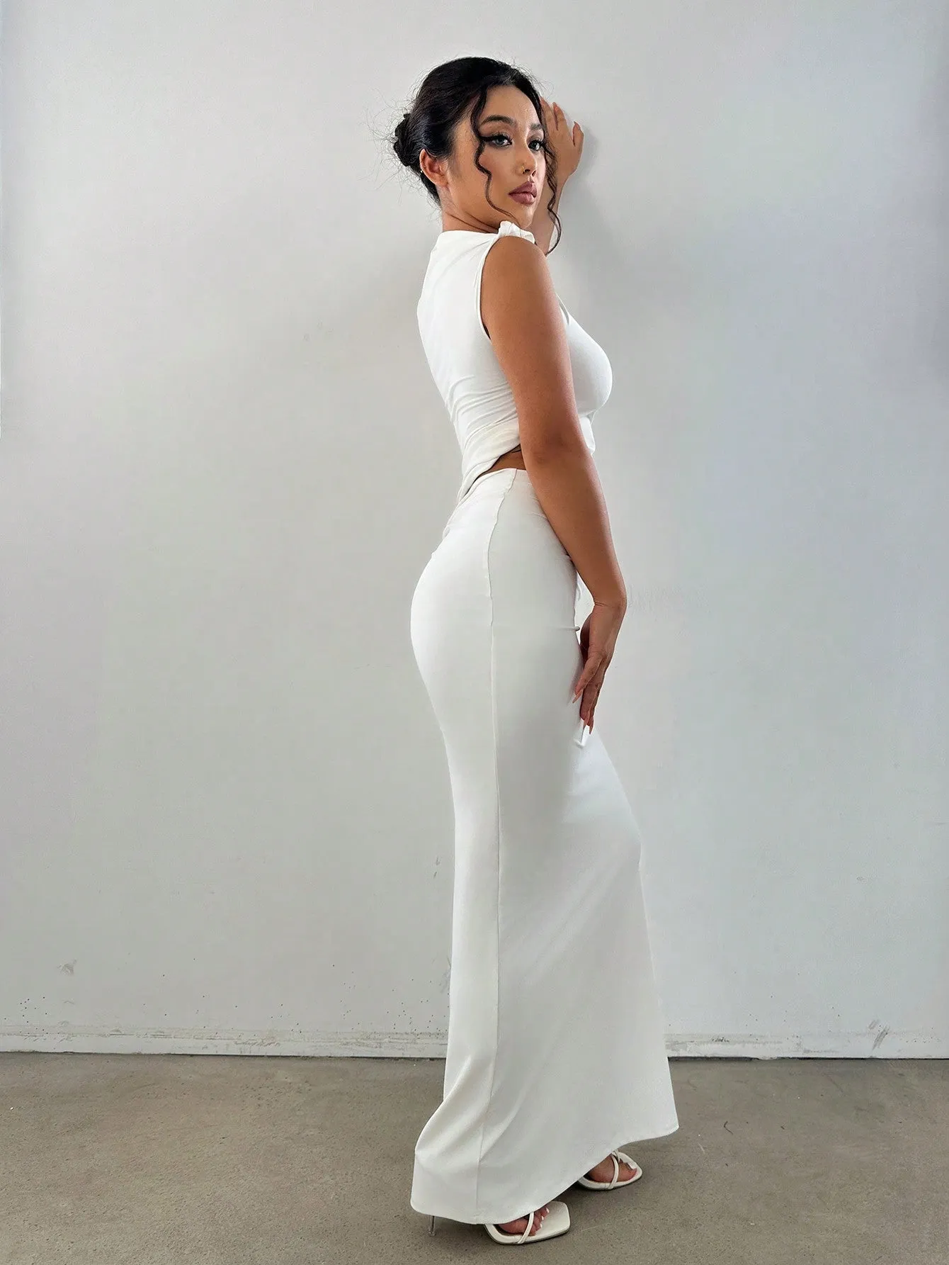 MOOSTA Mock Neck Crop Tank Top & Pencil Skirt