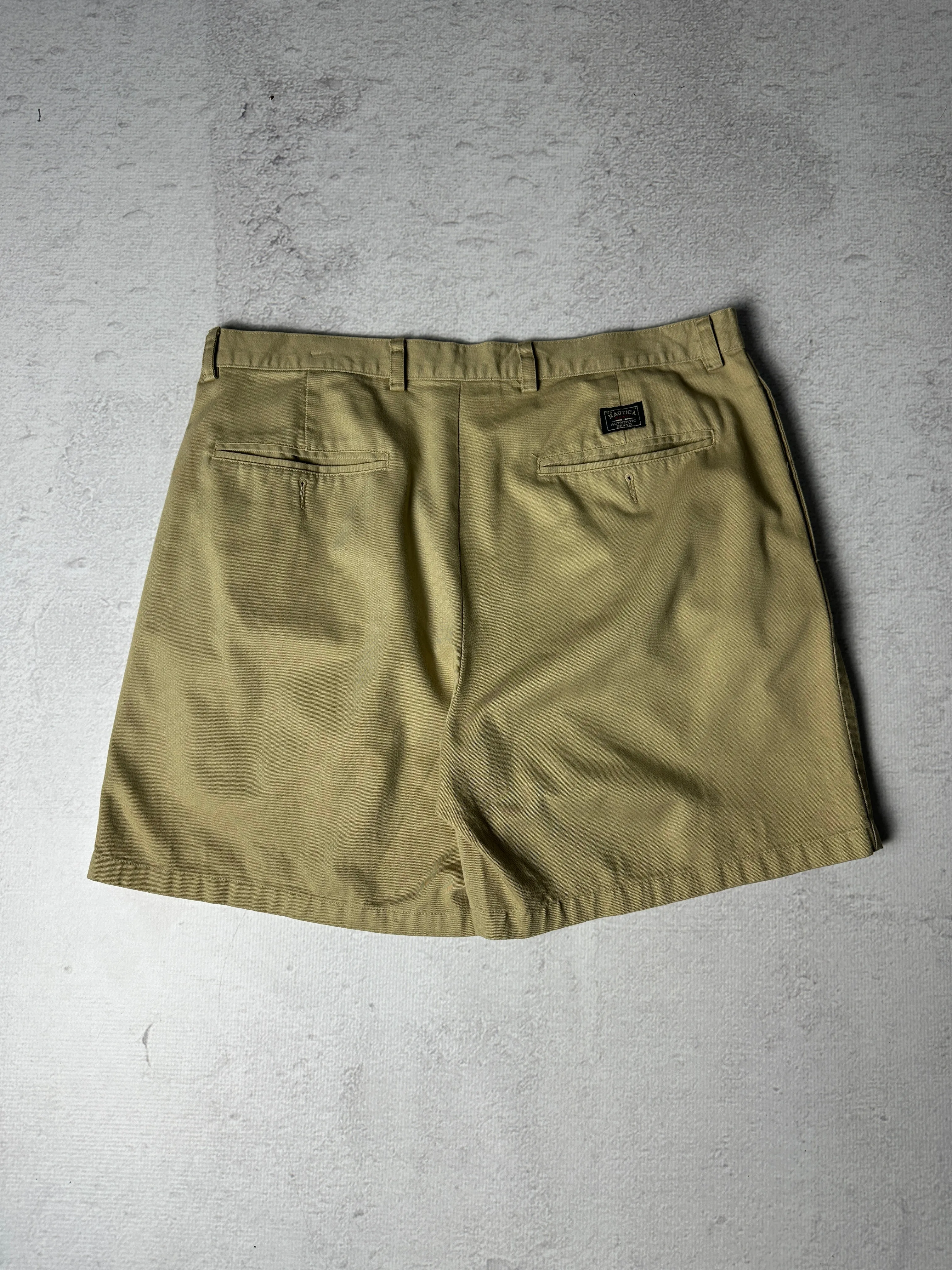 Vintage Nautica Chino Pleated Shorts - Men's 38