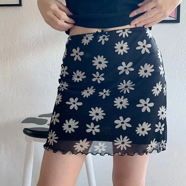 Voguable Women's Mini Skirt Korean Style Kawaii Ruffle Hem High Waist Short Straight Skirt Sexy Harajuku Y2K Aesthetic Vintage Streetwear